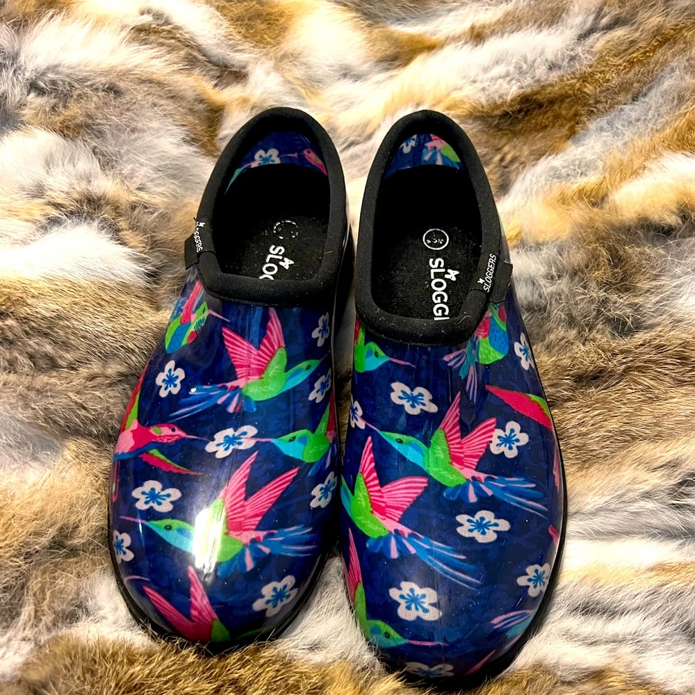 Sloggers Waterproof Womens Size 7 Garden Shoe Outdoor Slip On Blue Hummingbird